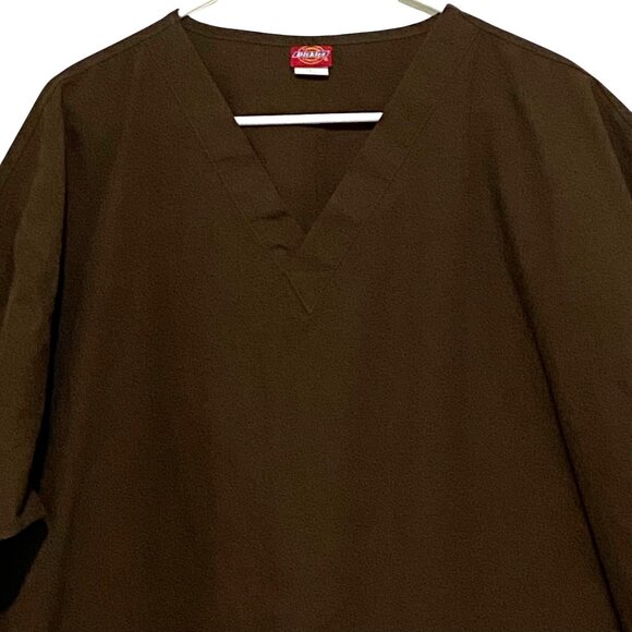 Dickies Mens V-neck Scrub Top 2XL Brown Medical Nurse Veterinary Tech Uniform - Picture 1 of 6